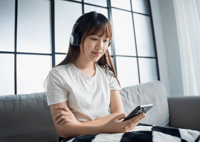 Why-Podcast-Listeners-Hire-You-Faster-Than-Social-Media-Followers